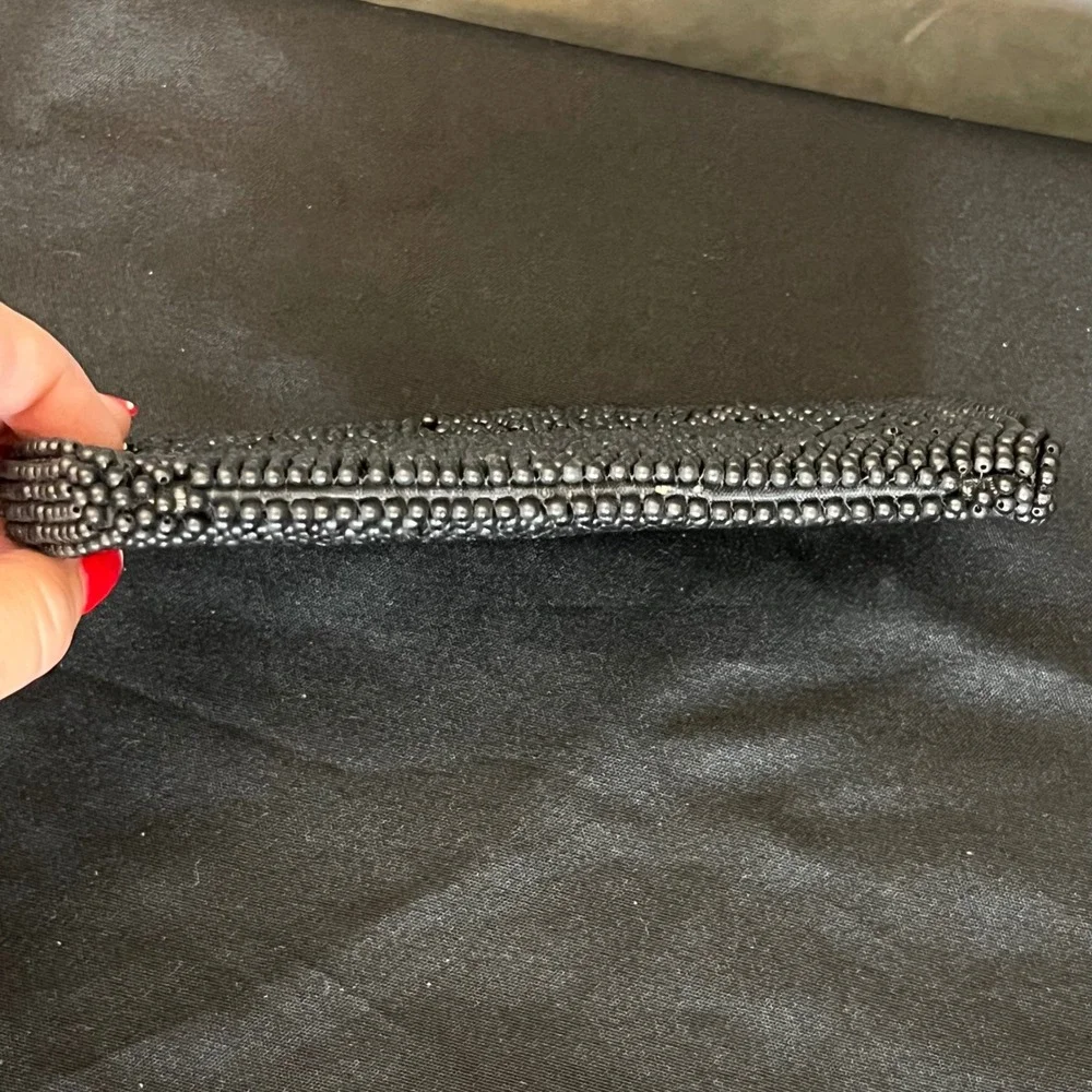 Vintage 1960s Japanese Hand-Beaded Clutch‎ Black Floral Leaf Design Small Purse